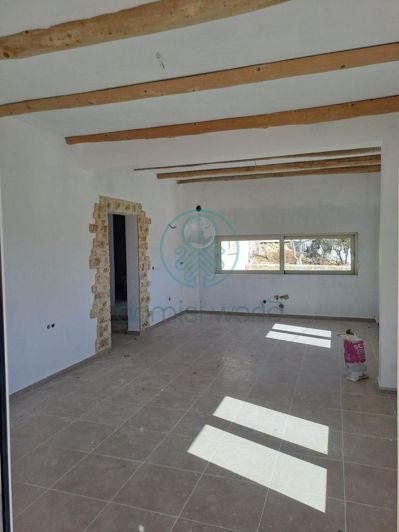 Image No.14-3 Bed House for sale