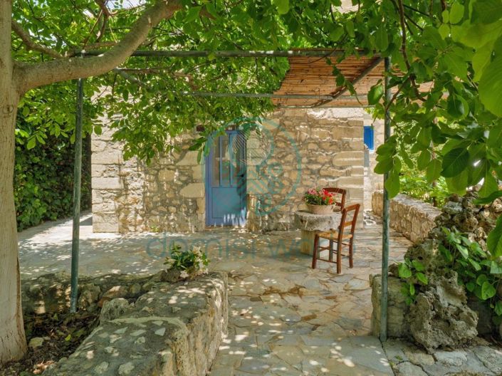 Image No.3-Maison de 4 chambres à vendre à Grèce