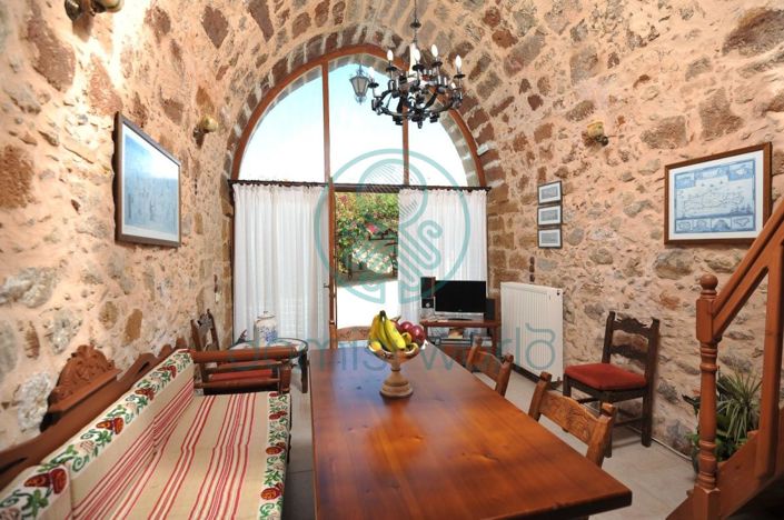 Image No.10-3 Bed Property for sale