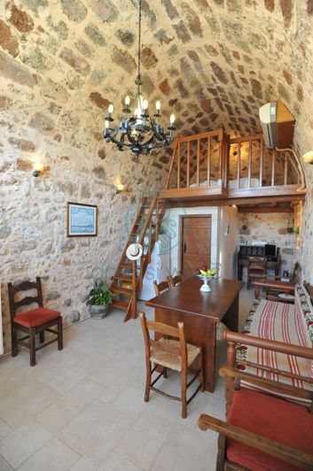 Image No.8-3 Bed Property for sale