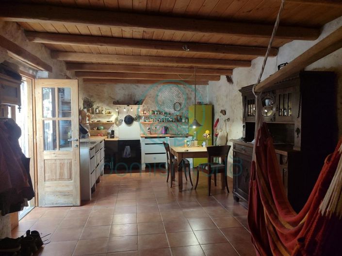 Image No.8-3 Bed House for sale