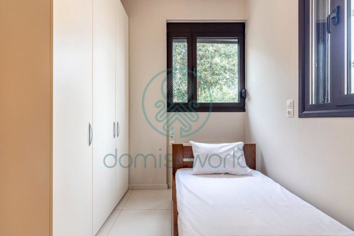 Image No.16-3 Bed House for sale