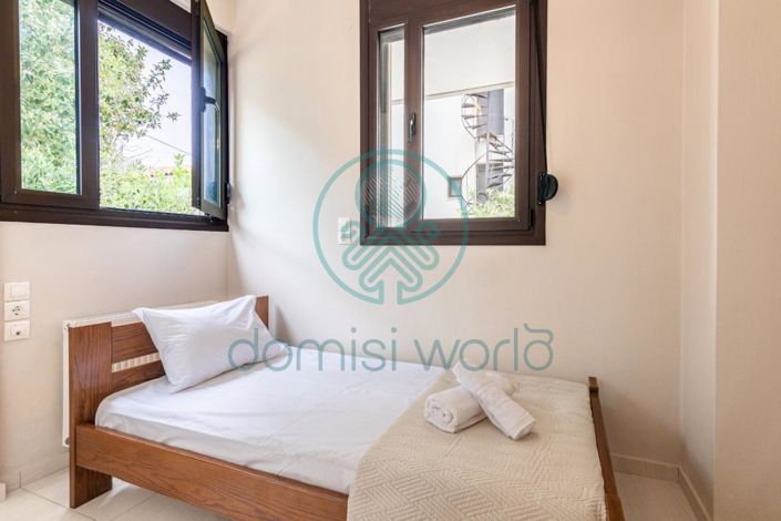 Image No.20-3 Bed House for sale