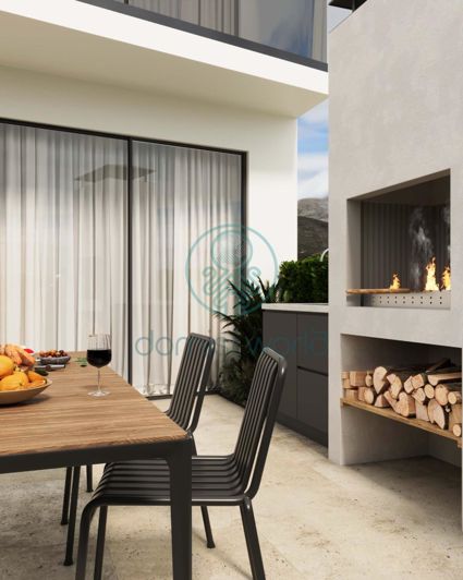 Image No.8-3 Bed Maisonette for sale