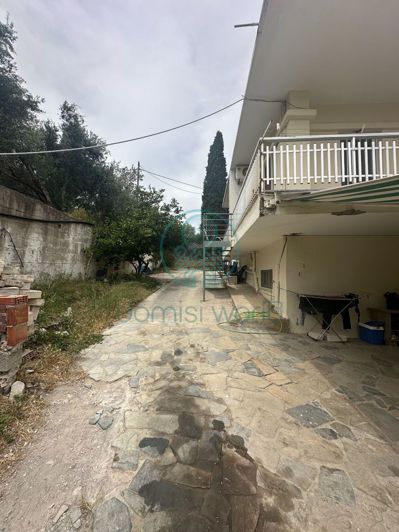 Image No.2-4 Bed Property for sale