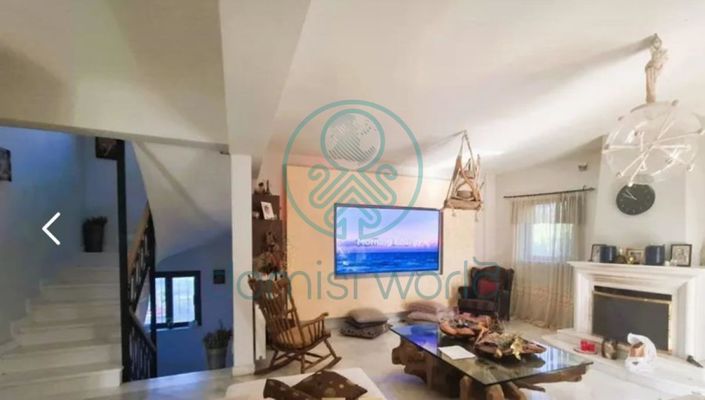 Image No.9-4 Bed House for sale