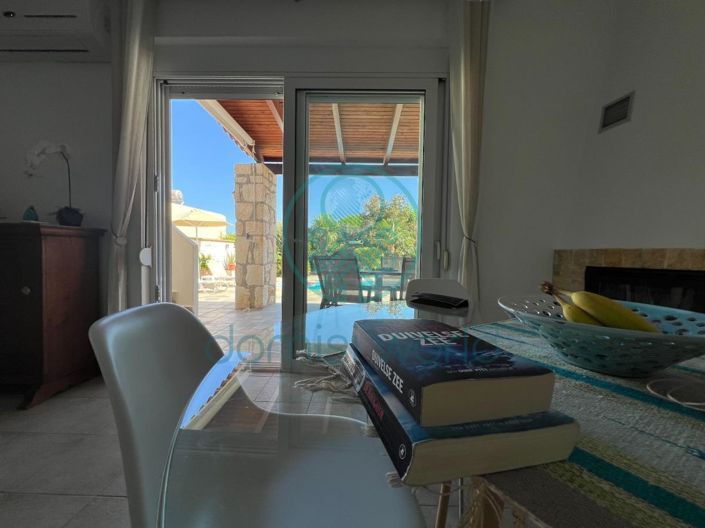 Image No.4-2 Bed House for sale