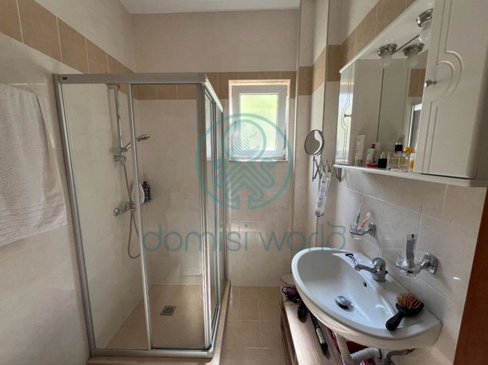 Image No.8-2 Bed House for sale