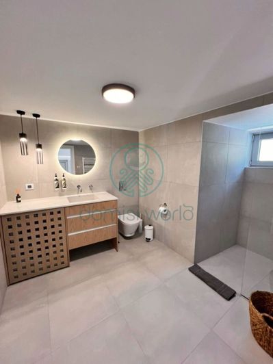 Image No.12-3 Bed House for sale