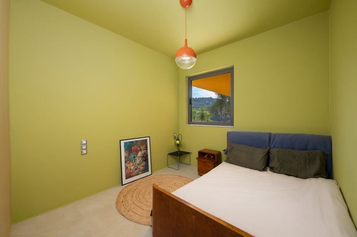 Image No.15-2 Bed Property for sale