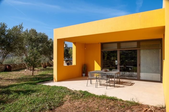 Image No.17-2 Bed Property for sale