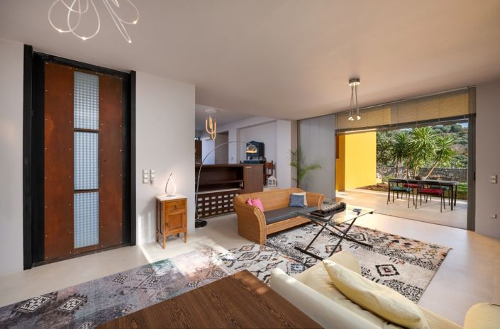 Image No.2-2 Bed Property for sale