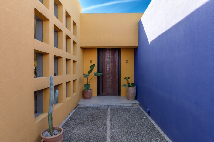 Image No.8-2 Bed Property for sale