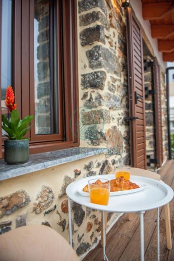 Image No.24-2 Bed House for sale