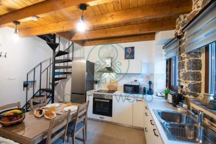 Image No.6-2 Bed House for sale