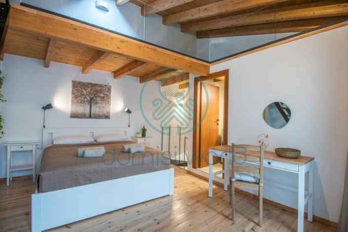 Image No.9-2 Bed House for sale