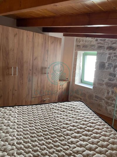 Image No.12-1 Bed House for sale