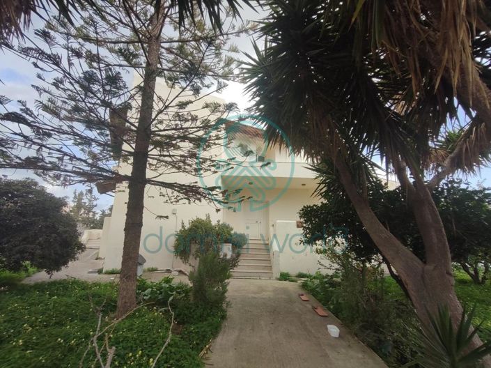 Image No.2-5 Bed Villa for sale