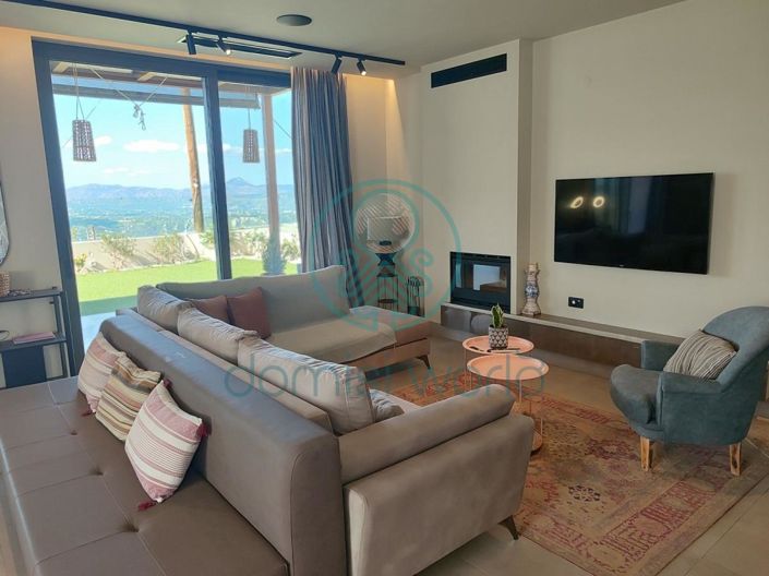 Image No.10-5 Bed Villa for sale