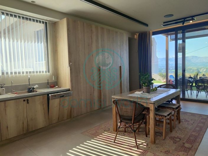 Image No.12-5 Bed Villa for sale