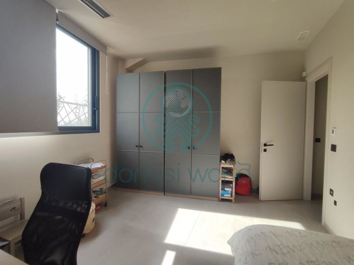 Image No.17-5 Bed Villa for sale