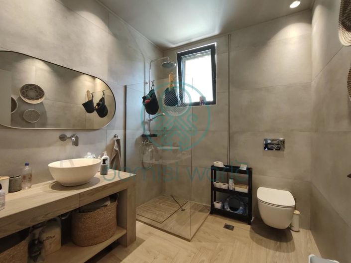 Image No.18-5 Bed Villa for sale