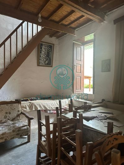 Image No.8-1 Bed House for sale