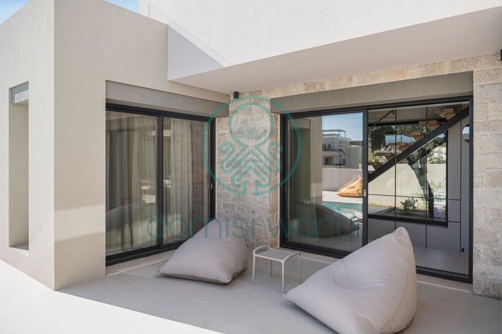 Image No.4-4 Bed Villa for sale