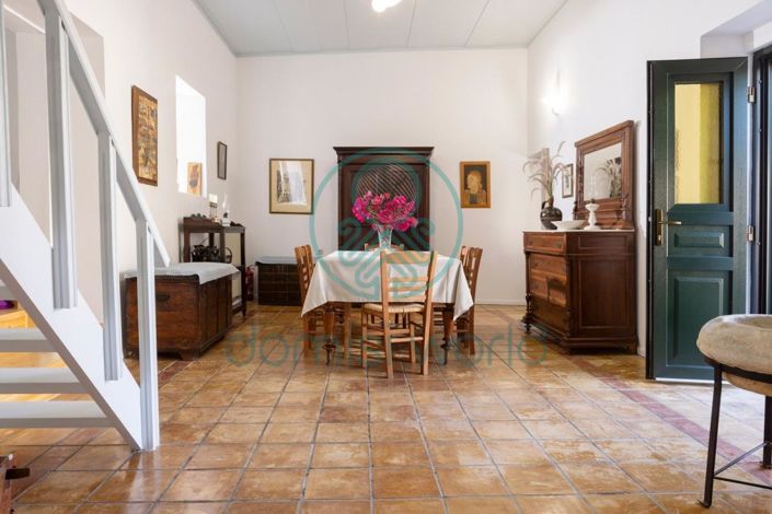 Image No.12-4 Bed Villa for sale