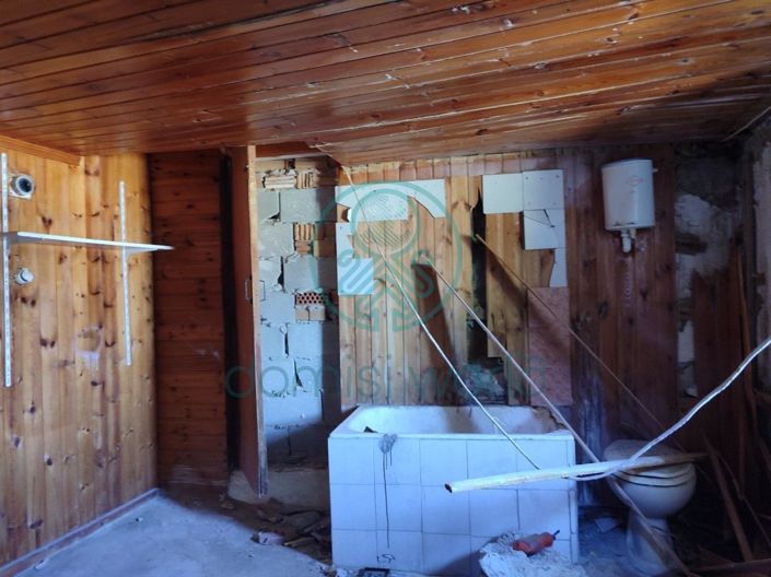 Image No.12-2 Bed House for sale