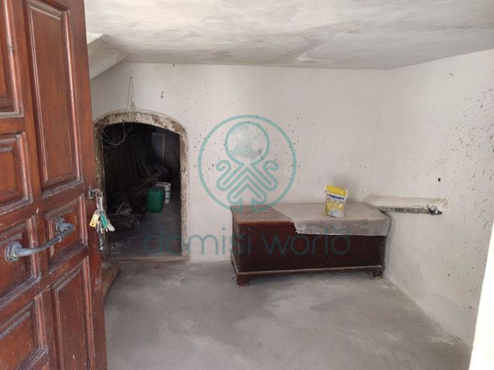 Image No.16-2 Bed Maisonette for sale