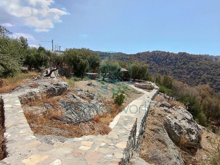 Image No.9-2 Bed House for sale