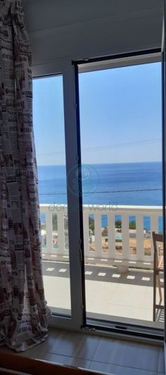 Image No.9-3 Bed Maisonette for sale