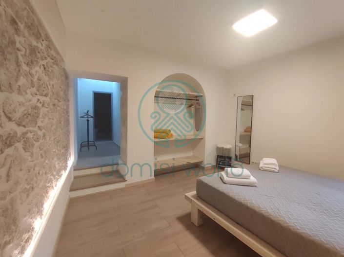 Image No.25-2 Bed House for sale