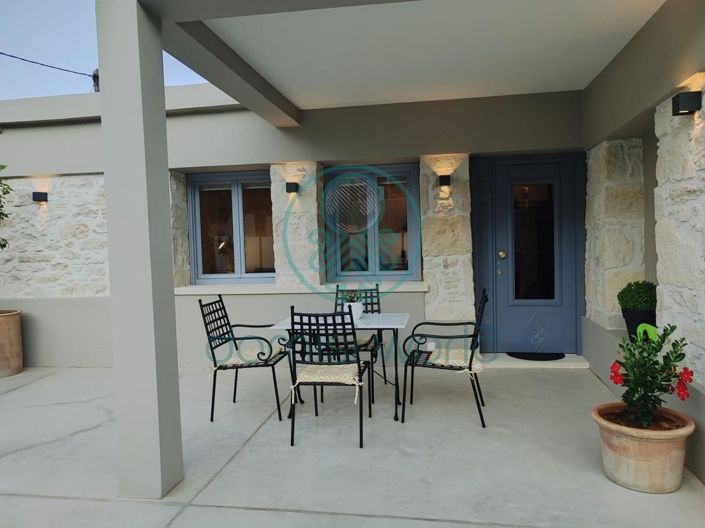 Image No.5-2 Bed House for sale