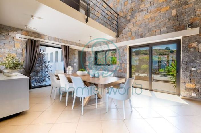 Image No.14-4 Bed Villa for sale