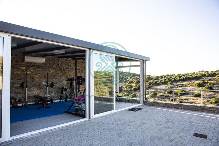 Image No.10-2 Bed Villa for sale