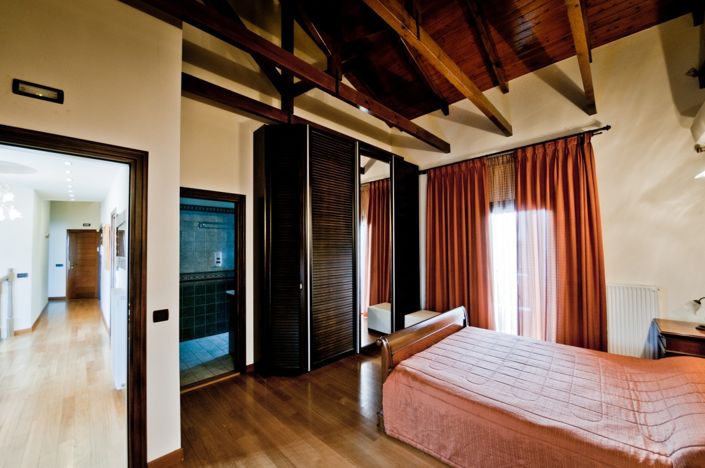 Image No.7-4 Bed Villa for sale