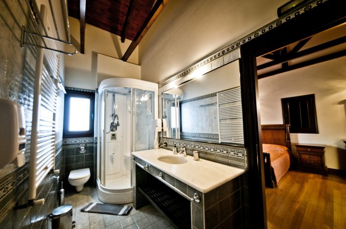 Image No.8-4 Bed Villa for sale