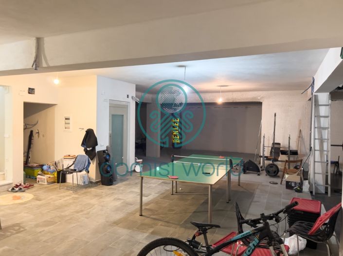 Image No.29-4 Bed Villa / Detached for sale