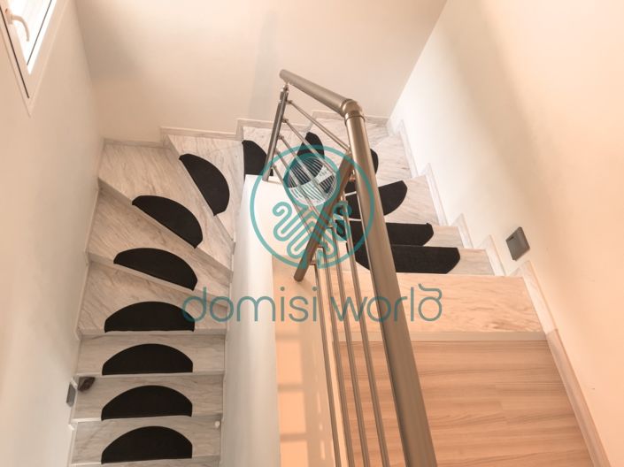 Image No.38-4 Bed Villa / Detached for sale