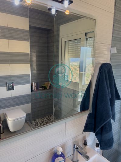 Image No.44-4 Bed Villa / Detached for sale