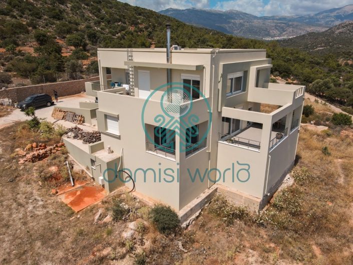 Image No.48-4 Bed Villa / Detached for sale