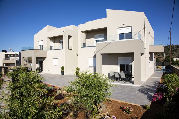 Image No.2-6 Bed Villa for sale