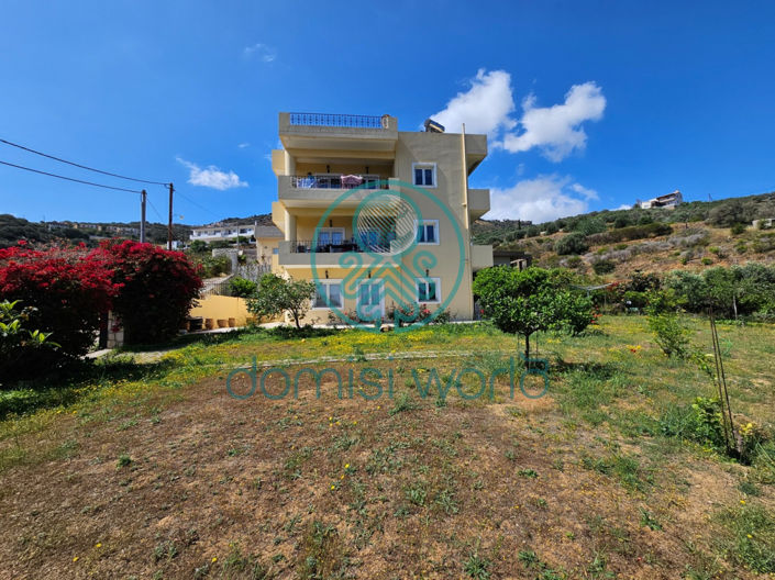 Image No.10-6 Bed Property for sale