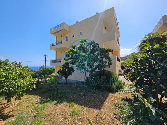 Image No.16-6 Bed Property for sale