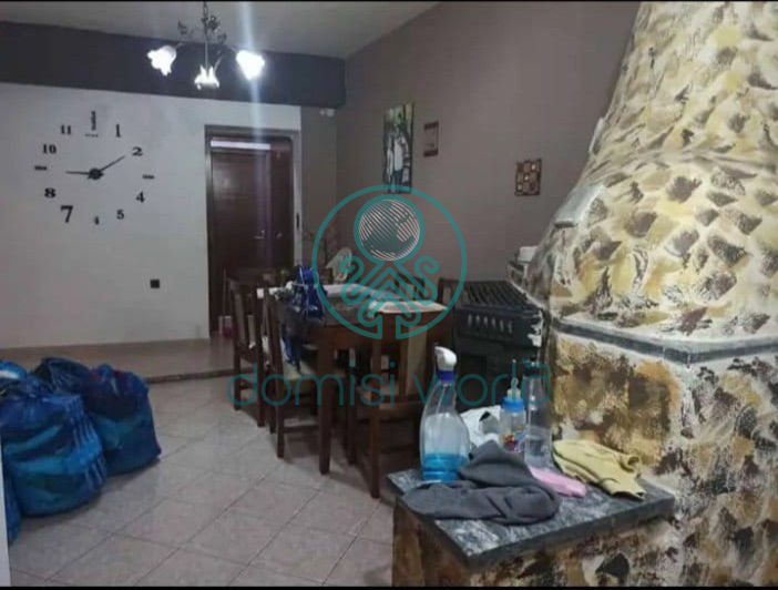 Image No.6-4 Bed House for sale