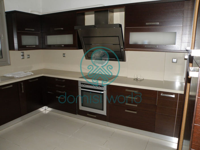 Image No.11-4 Bed Maisonette for sale