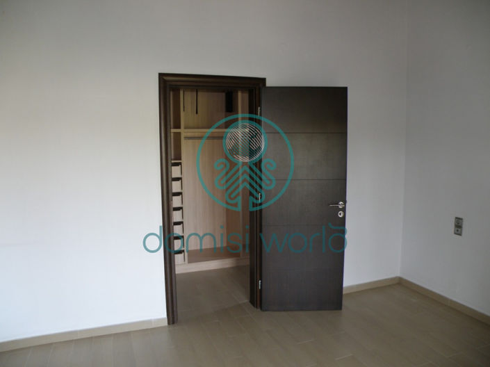 Image No.15-4 Bed Maisonette for sale