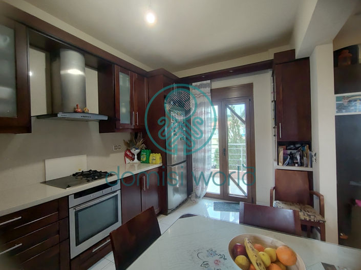 Image No.10-Propriété de 6 chambres à vendre à Elia